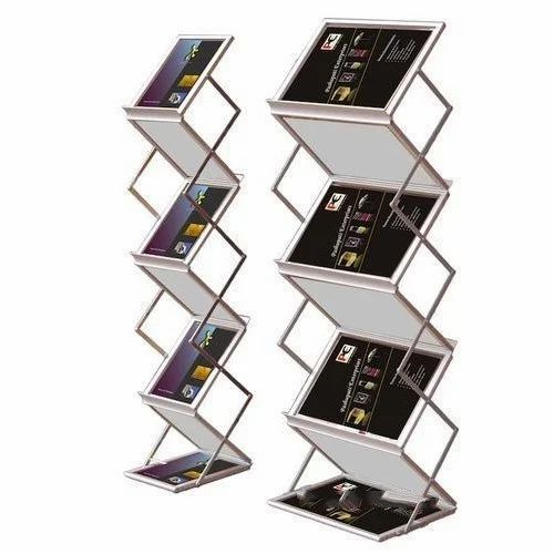 Zig Zag Brochure Stand